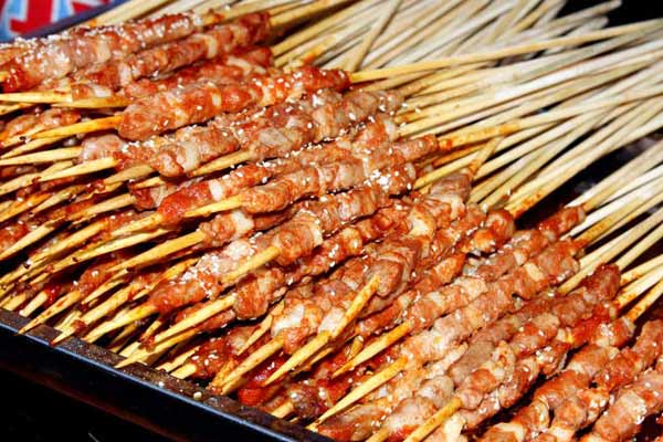 餐饮